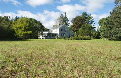 Seawall Cottage | Private access to beach, ocean view and minutes from Acadia National Park