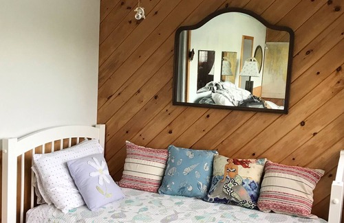 Woolwich Cottage | Private and Convenient Audubon Bring Your Fishing Pole!