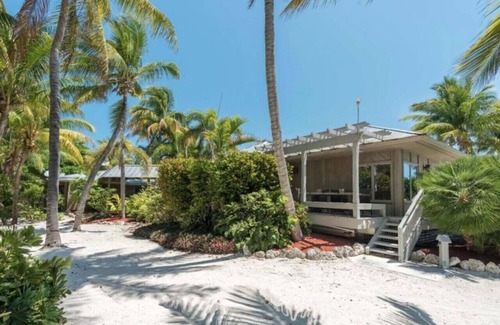 Sugarloaf Key House | Private and Exclusive Beach Getaway