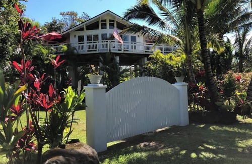 Wainiha House | Private and Quiet Luxury Beach House 5 minute walk to beach TVNV#5151