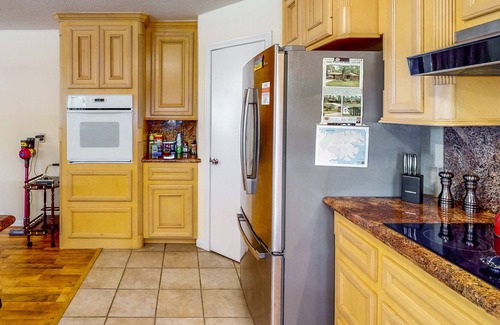 Cape Royale House | Private and serene lake-view home with beach access