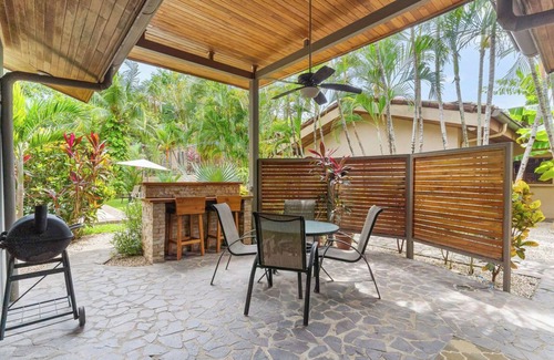 Tamarindo House | Private and Spacious, Remodeled 2 Bedroom/2 Bath Home in Tamarindo