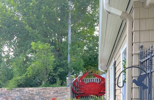 Annapolis Apartment | Private Annapolis Guest Apartment! Walkable to downtown! Location!