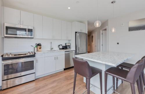 Seaport District Apartment | Private Apt Seaport with Gym