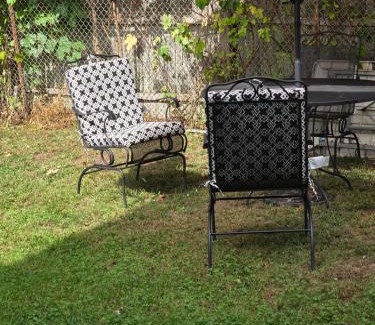 Baywood House | Private Area & Access to Home, Rooms In Bayshore