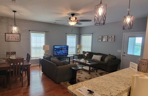 Sumter County Apartment | Private attached apartment with beautiful views and a private two car garage.