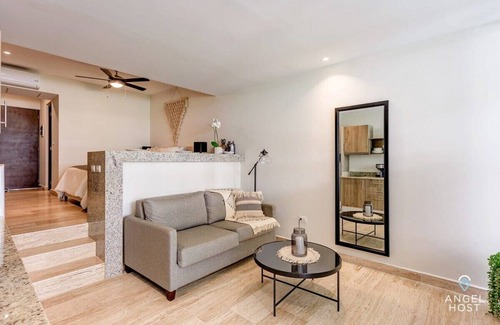 Centro Apartment | Private Balcony | Rooftop Pool | Gym | Near 5th