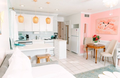 Tybee Island Condo | Private Balcony - Pickle Ball - Beach and Pool