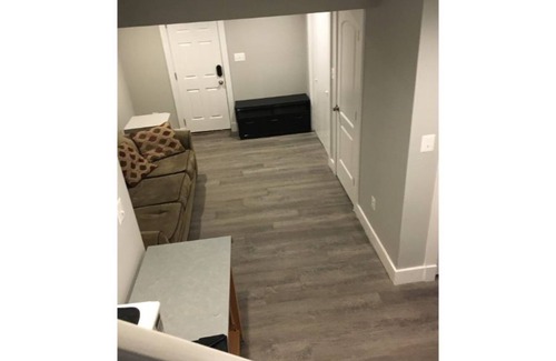 Ferndale Apartment | Private Basement Apt mins from BWI- Glen Burnie MD