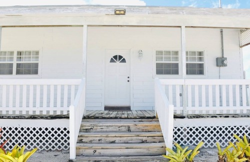 Old Bight House | Private Beach front cottage