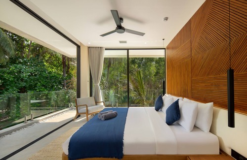Selong Belanak Villa | Private Beach Acess