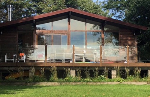The Archipelago Cottage | Private Beach Cottage near Point au Baril and Parry Sound