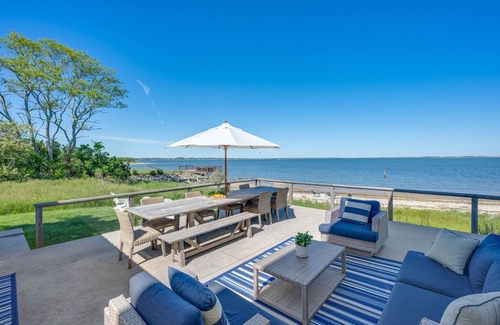 Hampton Bays House | Private Beach front Home