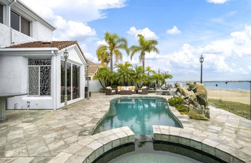 Coronado House | Private Beach front 4bed 4bath Beautiful House at Coronado Island