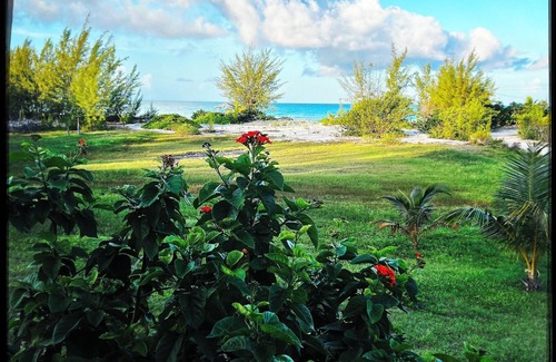 Clarence Town Villa | Private Beach House on Incredible Beach