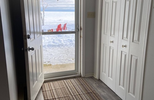 Neguac House | Private beachfront house/Chalet sur plage privée