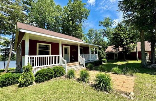 Wetmore House | Private, Beautiful Lake Front Home in Prime Location