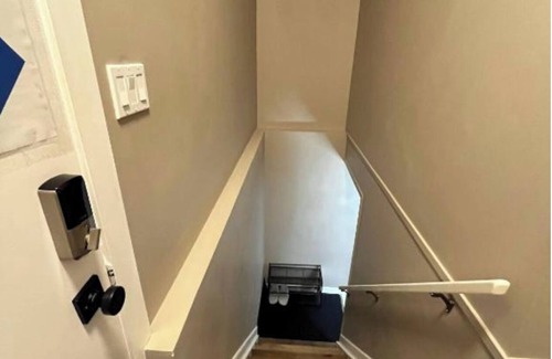 West Edmonton House | Private bedroom in a quiet and nice home to stay in West Edmonton Area