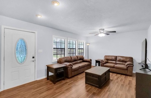 Texas City House | Private Bedroom w/Pool Access # 3
