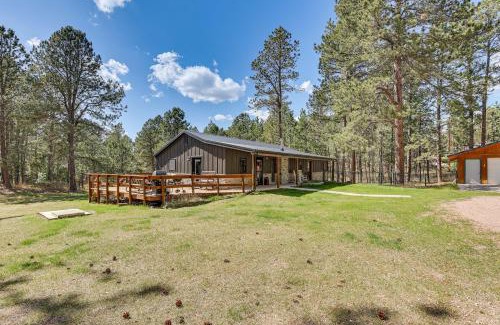 Custer House | Private Black Hills Home with Corral Horses Welcome