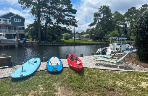 Colington Harbour House | Private Boat Dock Fun OBX Family Getaway with Deck