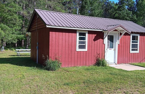 Manistique Cabin | Private Cabin 3 between munising and manistique