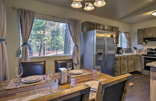 Garden Valley Cabin | Private Cabin, 5-Min Drive to Hot Springs & Golf!