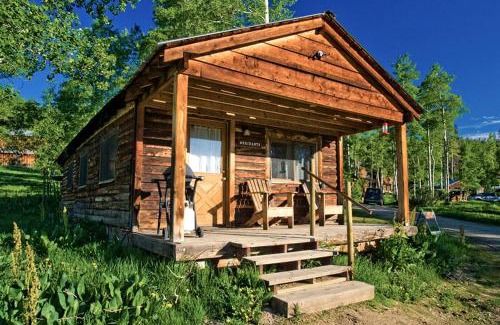 Clark House | Private Cabin for Skiing Getaway with Deck in Steamboat Springs, Colorado