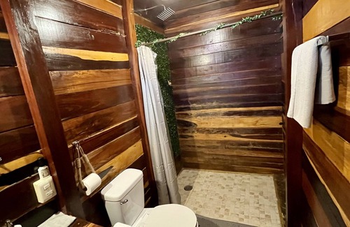 Bacalar Cabin | Private cabin in a central area 1 block from the lagoon!