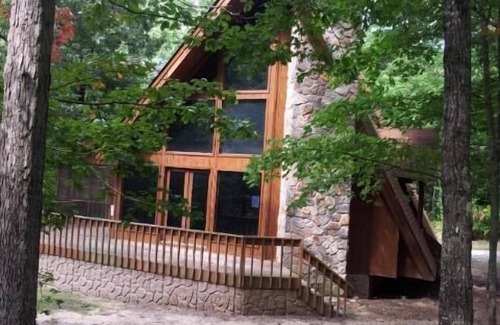 Menlo House | Private Cabin Nestled and Bordering the Otting Tract WMA On Lookout Mt.