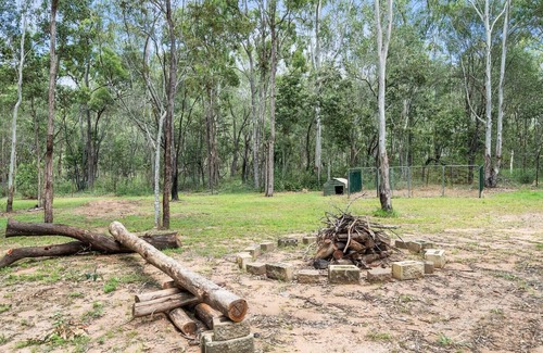 South Maclean Cabin | Private Cabin on Acreage