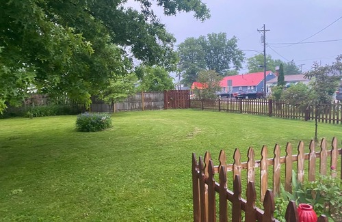 Geneva-on-the-Lake Cabin | Private cabin that sits on fenced in one acre lot. (Dog friendly)