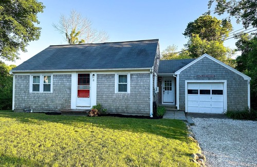 Hyannis Port House | Private Cape Cod Home - Walk to beach