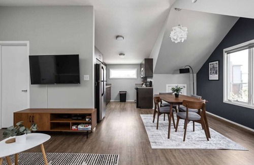 Near Eastside Apartment | Private Carriage House in the Heart of Indy