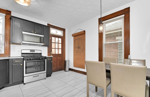 Olde Towne East House | Private Chic Home - Downtown Columbus