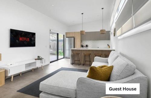 Long Jetty House | Private Coastal Oasis - Long Jetty