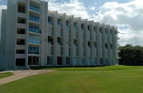 Lerma Condo | Private condo at the Campeche Country Club where adventure and relaxation await.