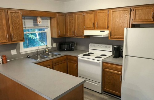 Greenville Condo | Private Condo, Central, Travel Nurses Welcome