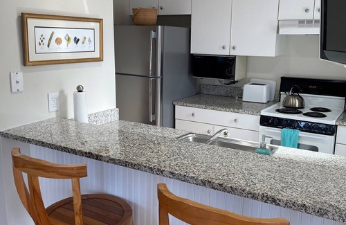 Mashpee Cottage | Private condo in Maushop. Steps to beach, ocean, Popponesset Inn and Marketplace