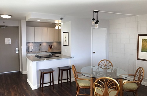 Kahana Condo | Private Corner Unit-8th Floor- Oceanfront Panoramic Views in Lahaina!