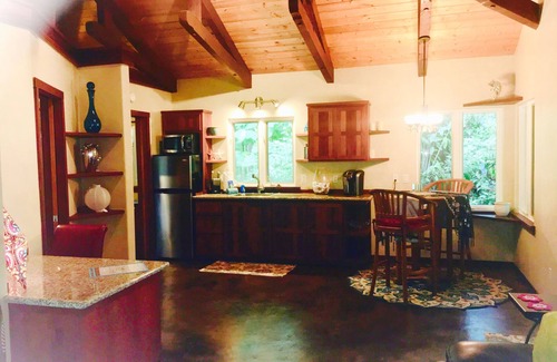 Kailua-Kona Cottage | Private Cottage In The Rain Forest TA065882726401