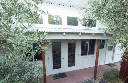 Sebastopol Cottage | Private Cottage in the Olive Grove