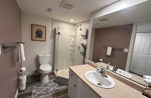 Vernon House | Private Country Cottage with great views. Close to Skiing, Beaches and Town.