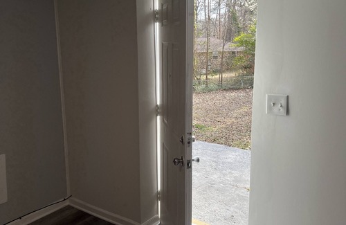 Mableton House | Private cozy level w/TV, 15 Min to ATL,Hawks Arena