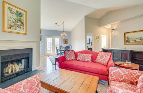 Louisa House | Private Deck and Views Rural Virginia Escape