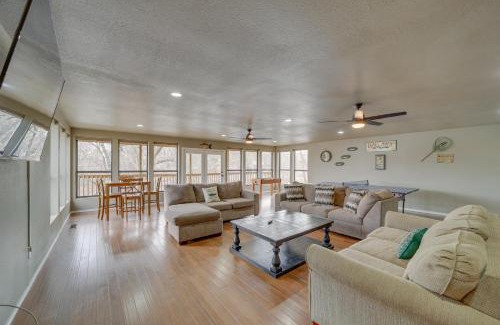 Tia Juana House | Private Dock Grand Lake Family Home