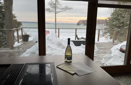 Kewadin Cottage | Private Elk Lake Cottage minutes from Elk Rapids