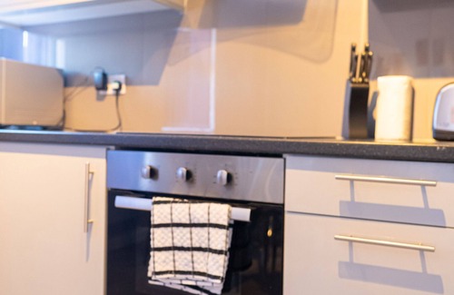 St Helens House | Private Ensuite Room Shared Kitchen St Helen B4