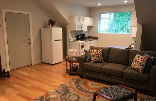 Batesville Apartment | Private entrance fully furnished studio apartment in prestigue neighborhood
