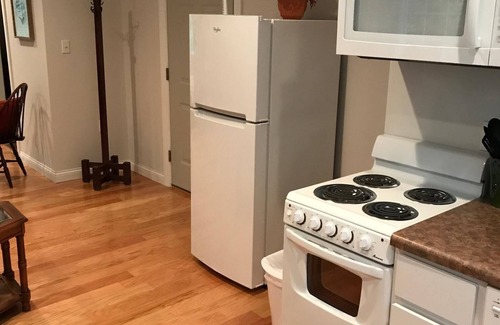 Batesville Apartment | Private entrance fully furnished studio apartment in prestigue neighborhood